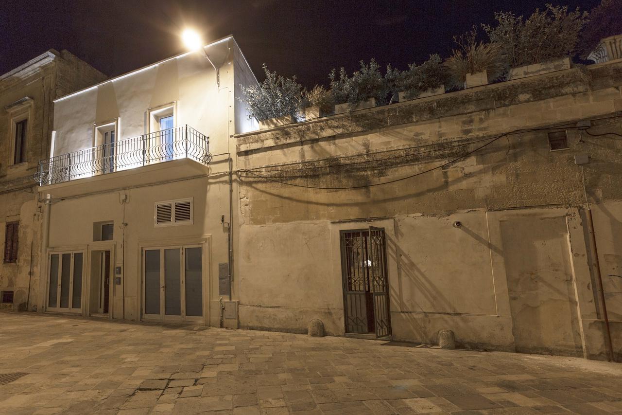 La Loggia Dei Rayno Bed & Breakfast Lecce Bagian luar foto