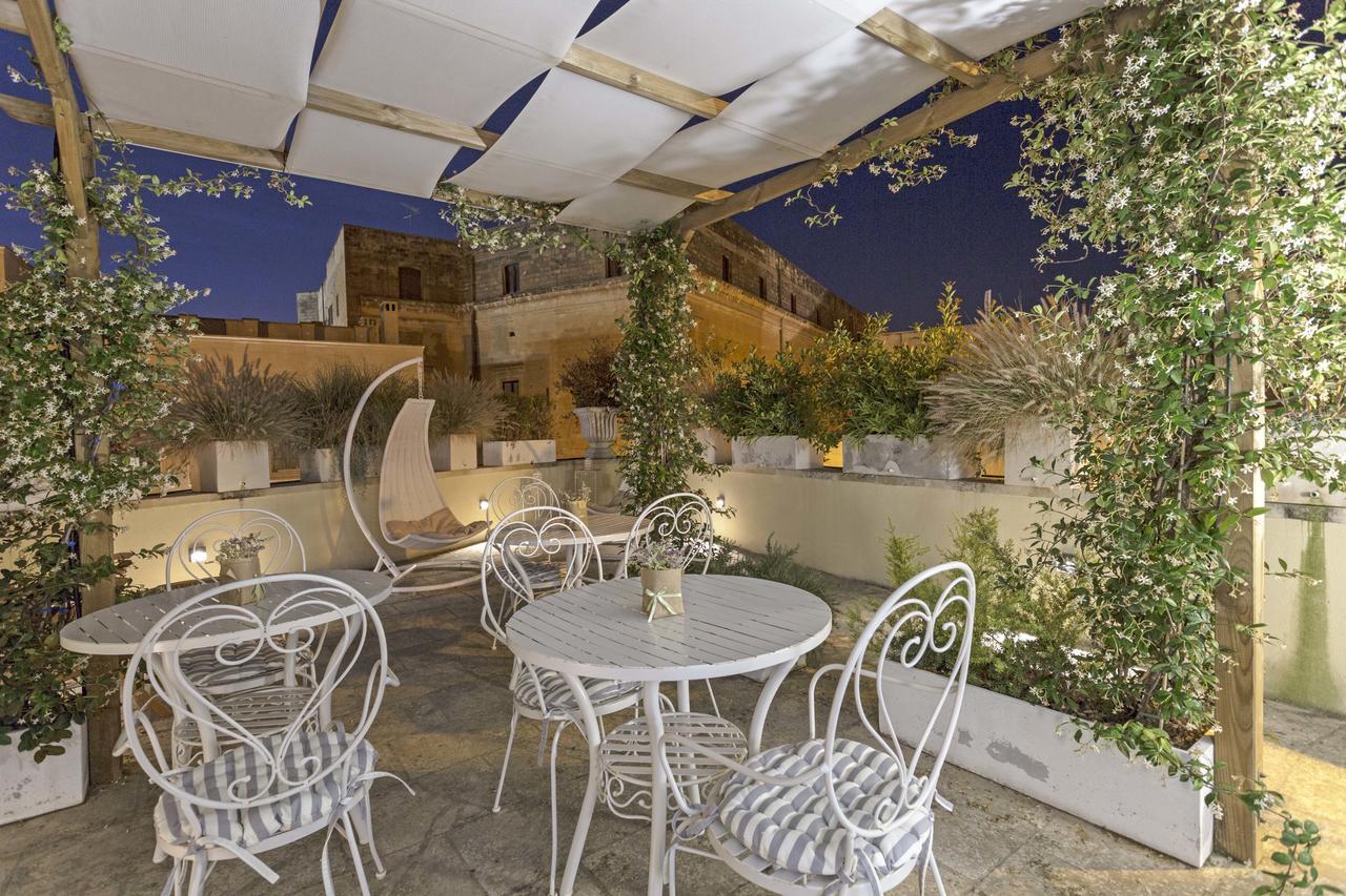 La Loggia Dei Rayno Bed & Breakfast Lecce Bagian luar foto