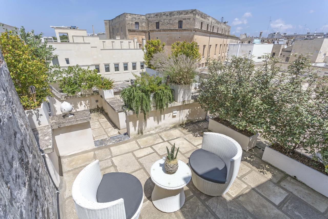 La Loggia Dei Rayno Bed & Breakfast Lecce Bagian luar foto